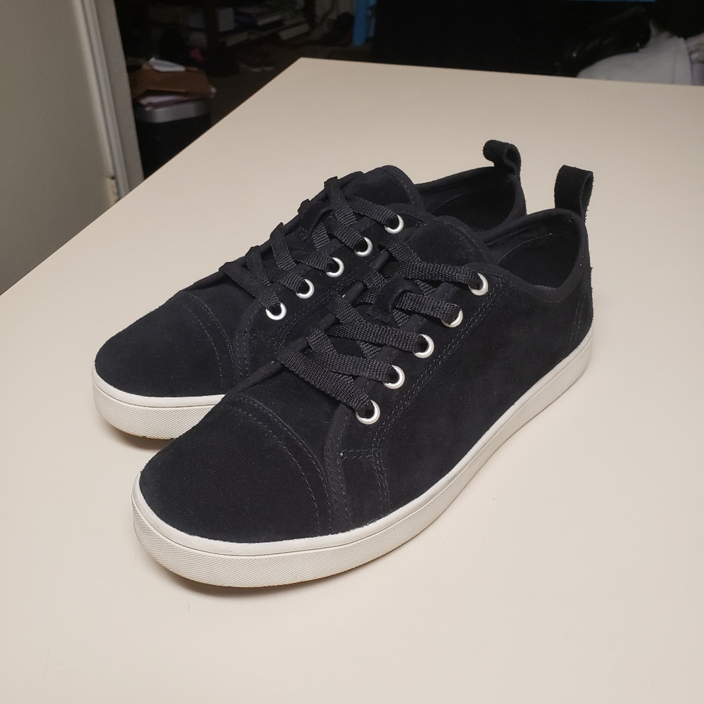 Koolaburra Kellen sneakers size 9 - Picture 1 of 8
